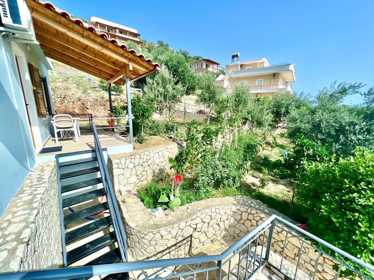 Coral Guesthouse Sarande Bagian luar foto