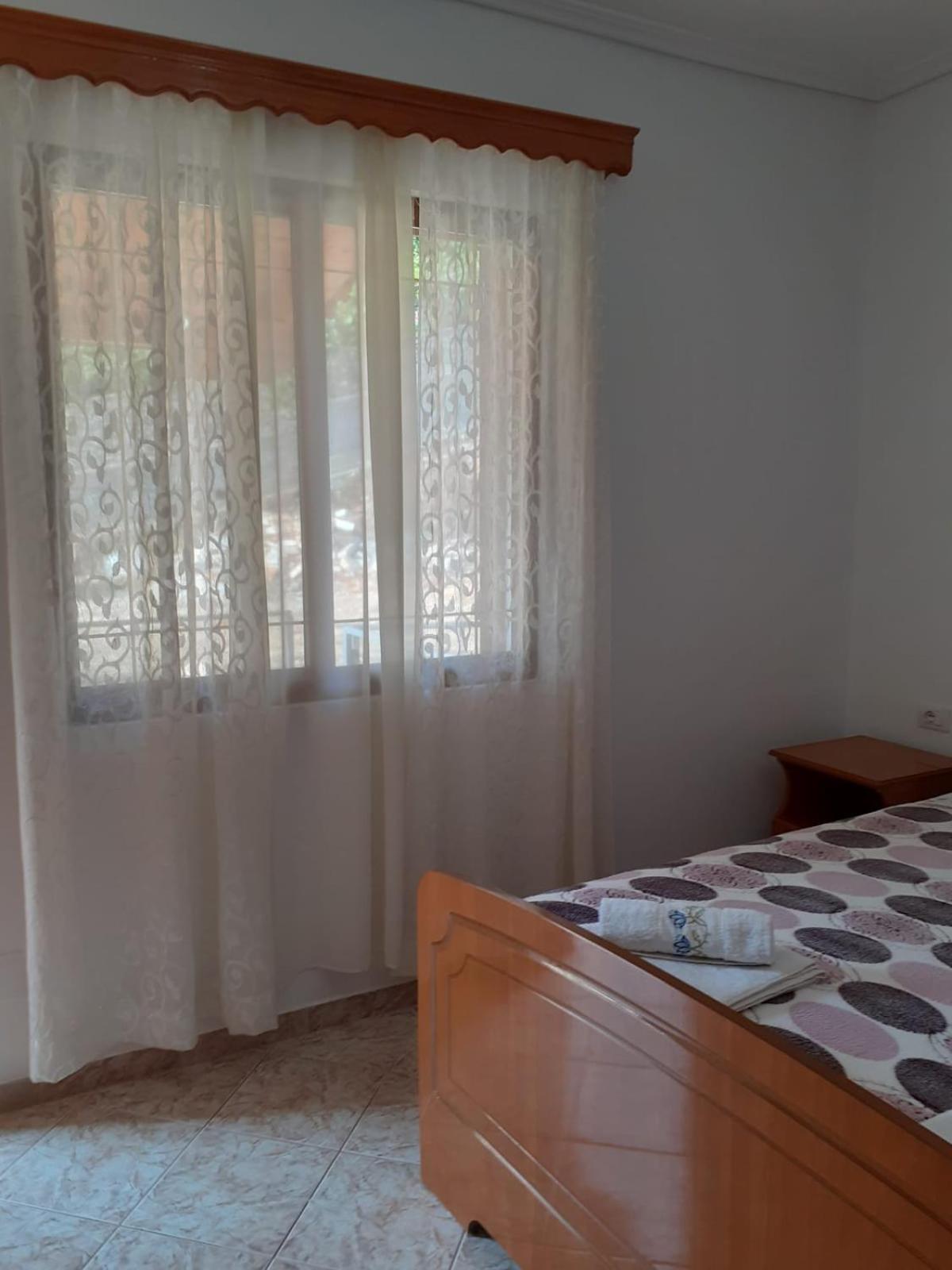 Coral Guesthouse Sarande Bagian luar foto