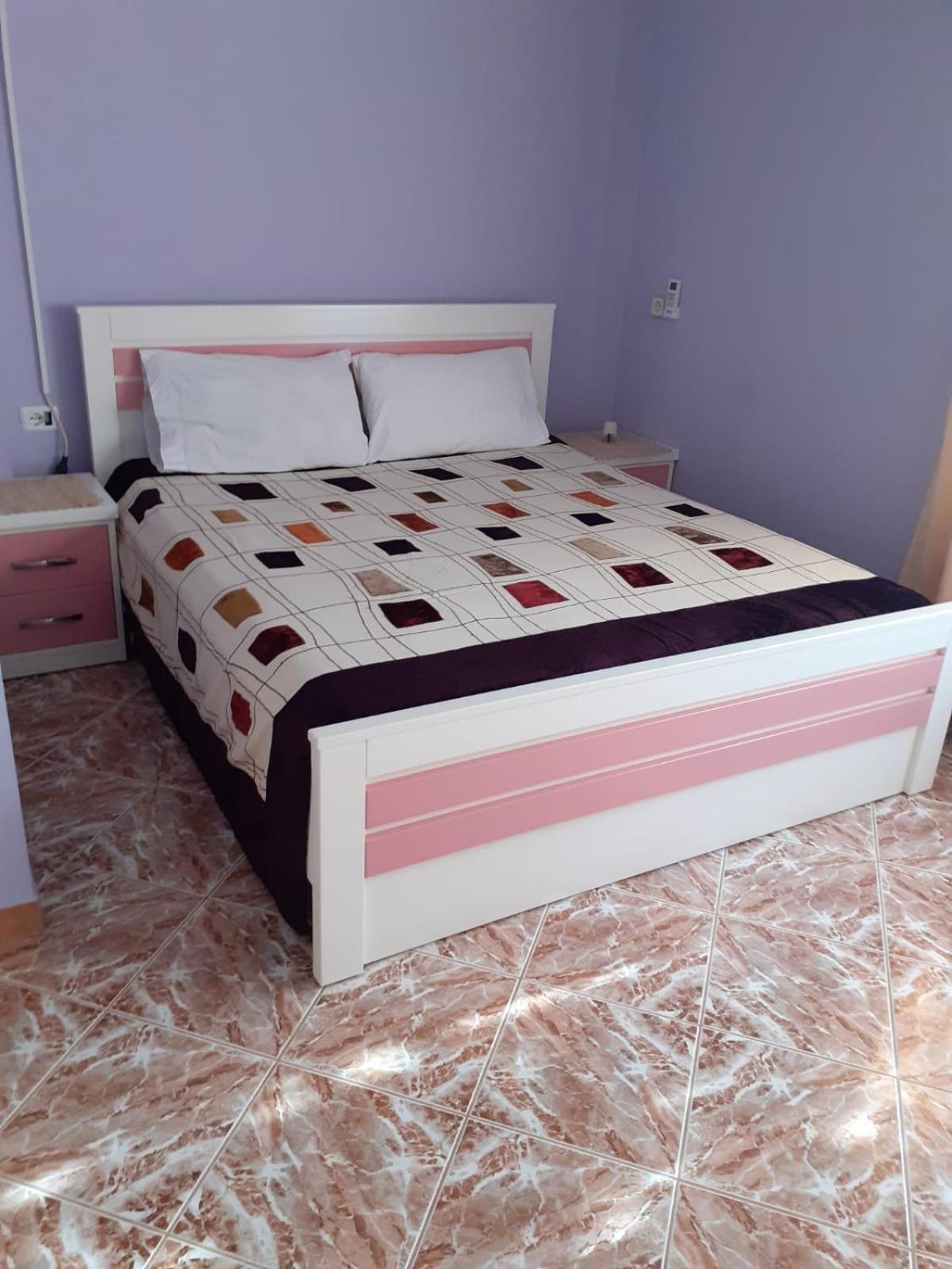 Coral Guesthouse Sarande Bagian luar foto