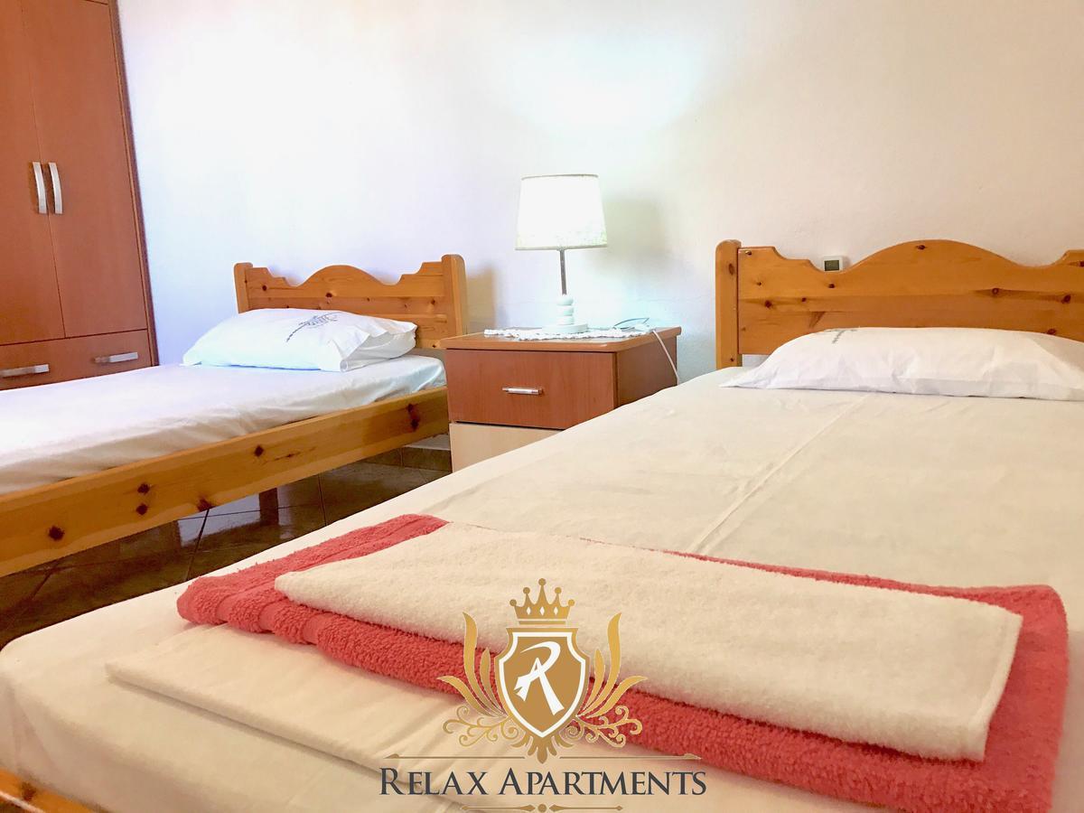 Coral Guesthouse Sarande Bagian luar foto